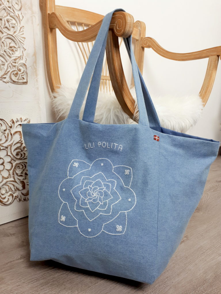 SAC XXL TOILE JEANS BLEU CLAIR BRODE